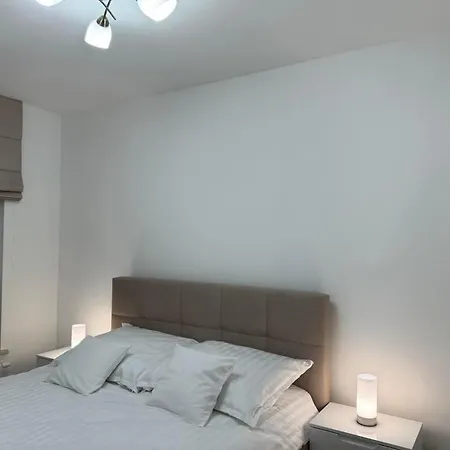 Janickiego 159 Parking Free Appartement *